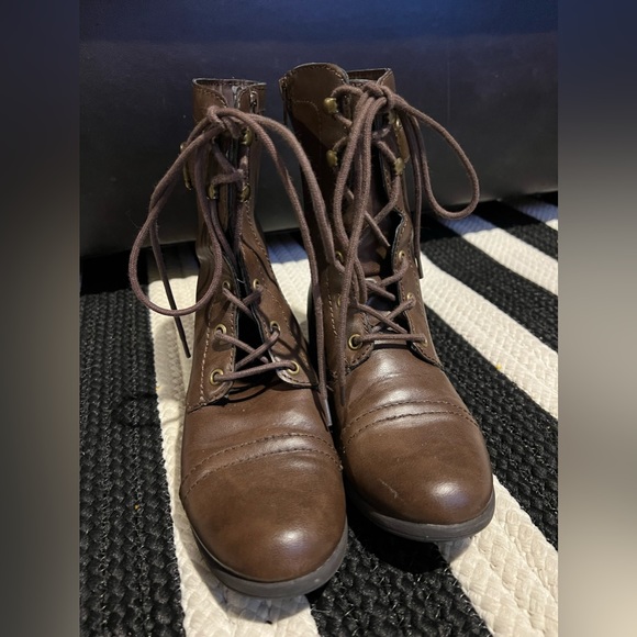 American Rag - Picture 6 of 9